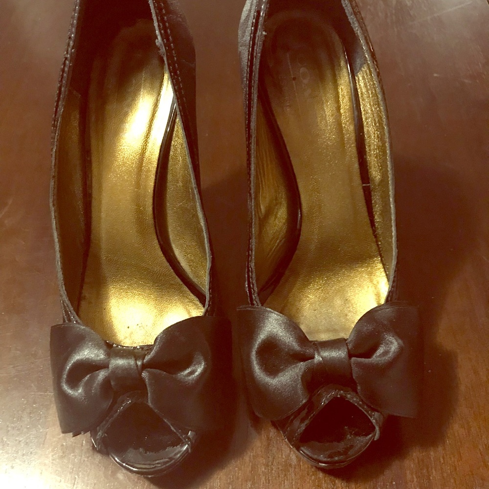 Coach peep toe pumps